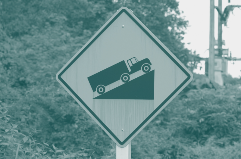 Steep incline road sign